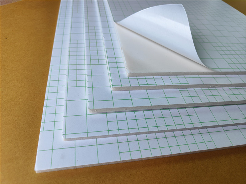 Recyclable Self Adhesive Foam Board Smooth Surface  White Paper Foam Board